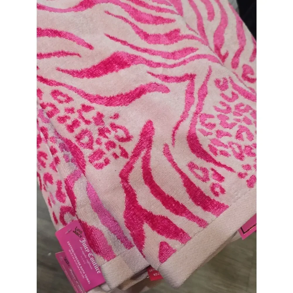 Juicy Couture Home Pink Leopord Zebra Animal Print Plush Bath & Hand Towel Set